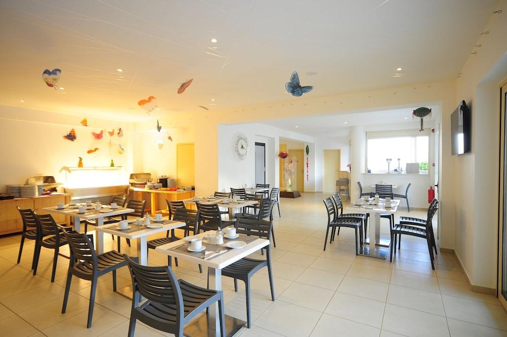 Maravel Star Art Hotel Аделианос Кампос Екстериор снимка